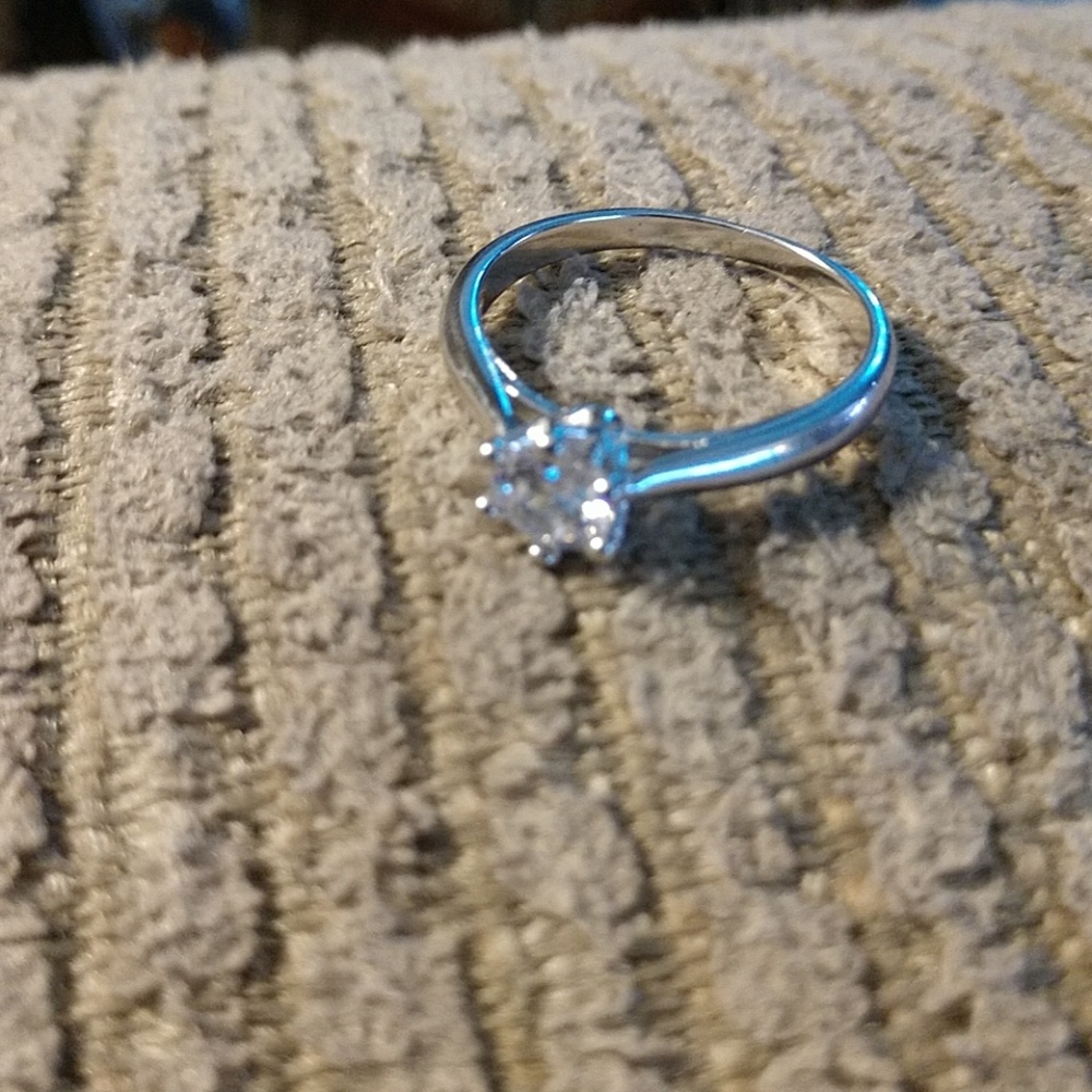Silver Ring Solitaire